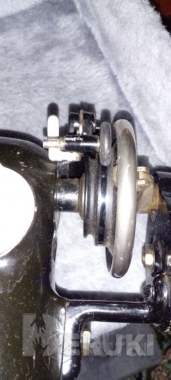 Настольная швейная машинка 3