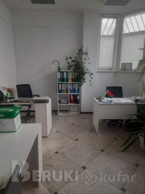 Продаю офисное помещениие у метро ковальская слобода 1