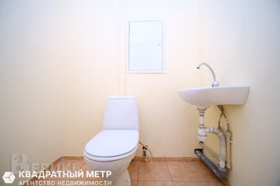 Продается уютная двухкомнатная квартира на домбровке 7