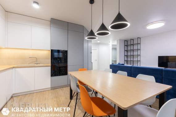 Продается 4-комнатная квартира 2