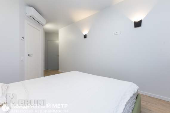 Продается 4-комнатная квартира 13