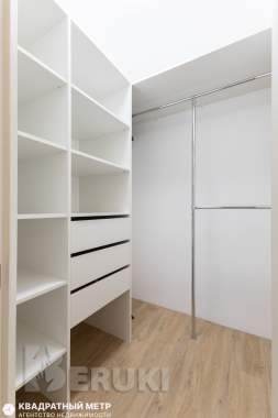 Продается 4-комнатная квартира 15