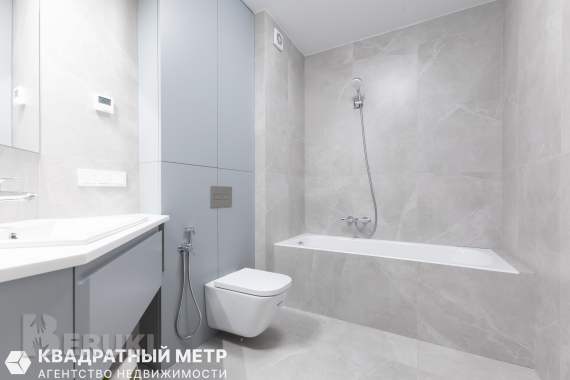 Продается 4-комнатная квартира 23