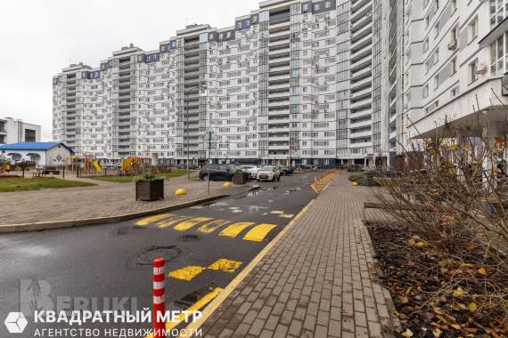 Продается 4-комнатная квартира 28