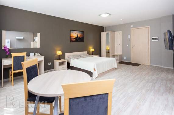 Стильная 1-квартира студия метро грушевка 3