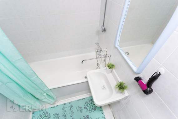 Комфортная 1-квартира 2 минуты до метро спортивная 4