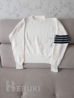 Свитер новый 0