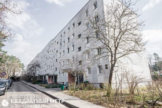 Продается 4-комнатная квартира 10