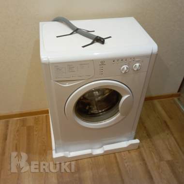 Стиральная машина indesit wisl 104 0