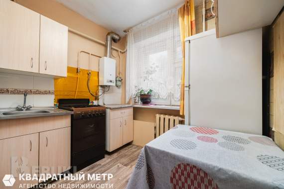 Продается 2-х комнатная квартира 7