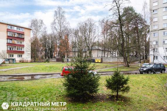 Продается 2-х комнатная квартира 8