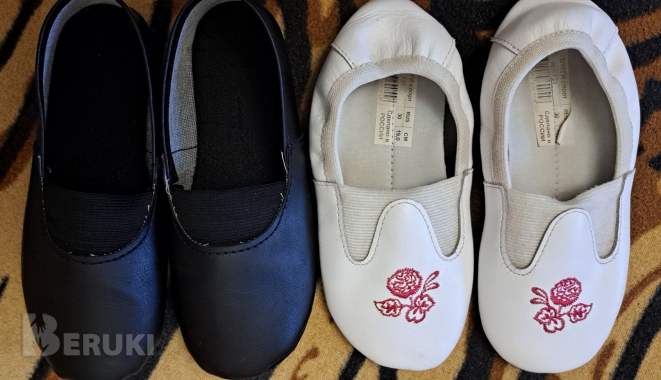 Чешки белые и черные, р. 30-31, как новые-2 пары 2