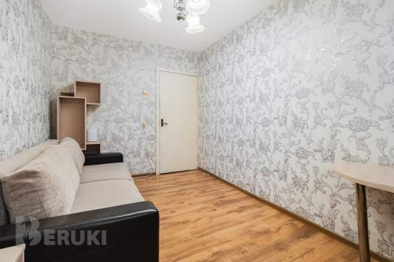 Удобная однокомнатная квартира в московском районе, в 3-х остановках от метро пе 1