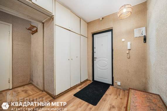 Удобная однокомнатная квартира в московском районе, в 3-х остановках от метро пе 6