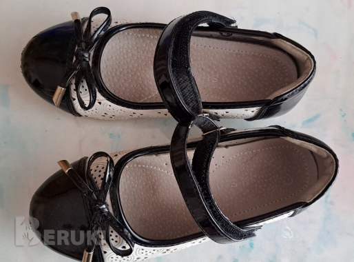 Туфли белые и черные на утренник на р. 29-2 пары 5