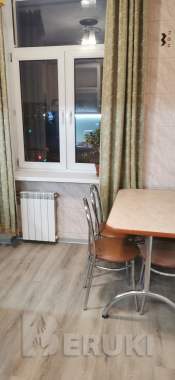 Сдаётся двухкомнатная квартира в центре 9