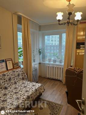 Продается 4-комнатная квартира 1