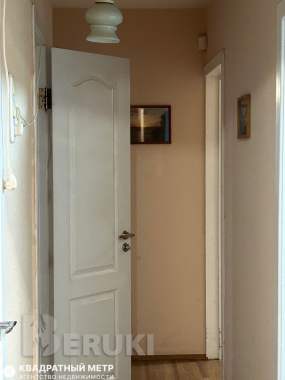 Продается 4-комнатная квартира 8