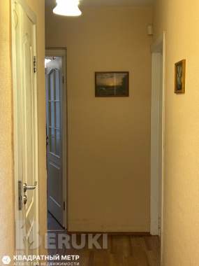 Продается 4-комнатная квартира 9