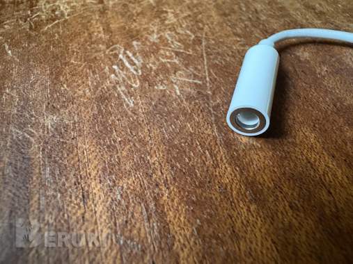 Адаптер переходник apple 3. 5 мм lightning оригинал 2