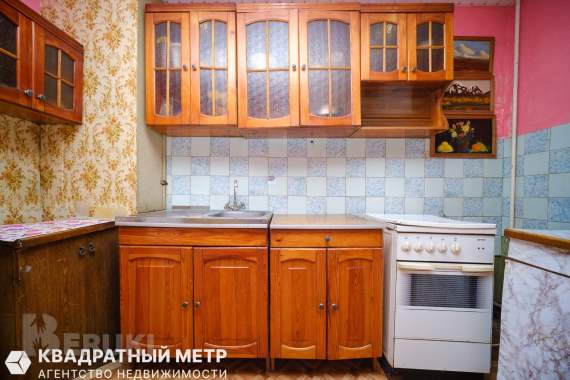 Продаётся доля - 2 комнаты в 3-х комнатной квартире. 2