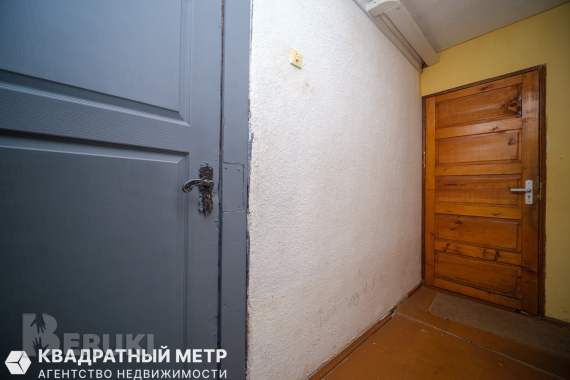 Продаётся доля - 2 комнаты в 3-х комнатной квартире. 17