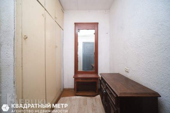 Продаётся доля - 2 комнаты в 3-х комнатной квартире. 19