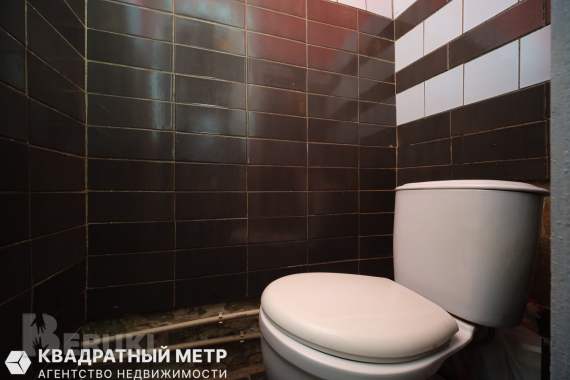 Продаётся доля - 2 комнаты в 3-х комнатной квартире. 20