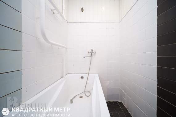 Продаётся доля - 2 комнаты в 3-х комнатной квартире. 21