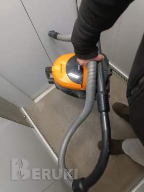 Пылесос для сухой уборки 2000w со стройки 0