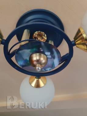 Люстра потолочная 3 плафона без 1 плафона или на запчасти 6