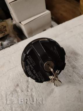 Пробка т/бака крайслер 0