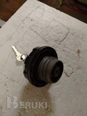 Пробка т/бака крайслер 1