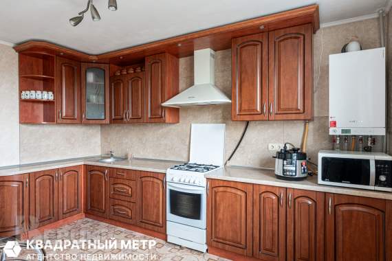 Продается дом с большим участком в 700 метрах от мкад 2