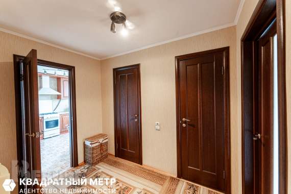 Продается дом с большим участком в 700 метрах от мкад 13