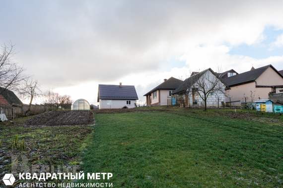 Продается дом с большим участком в 700 метрах от мкад 37
