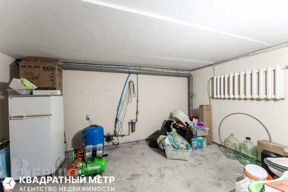 Продается дом с большим участком в 700 метрах от мкад 42