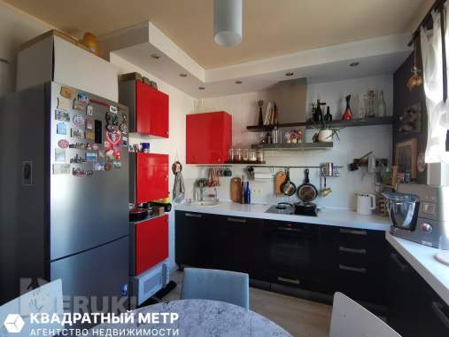 Продается просторная 3-комнатная квартира 7