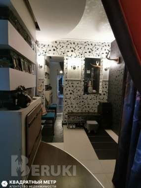 Продается просторная 3-комнатная квартира 13