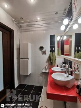 Продается просторная 3-комнатная квартира 20