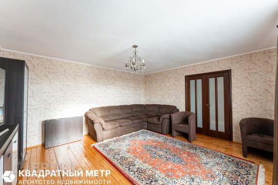 Продается дом с большим участком в 700 метрах от мкад 7