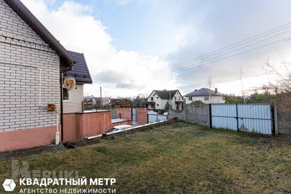 Продается дом с большим участком в 700 метрах от мкад 29