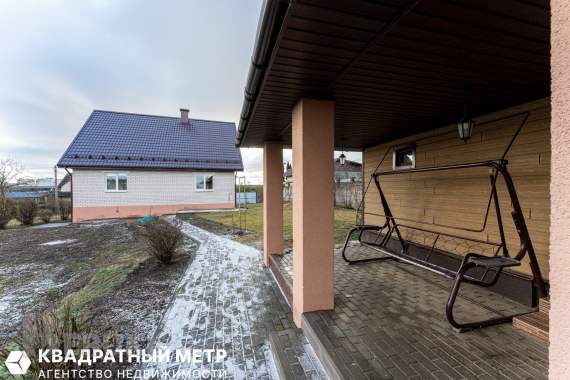 Продается дом с большим участком в 700 метрах от мкад 30