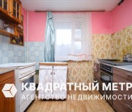 Продаётся доля - 2 комнаты в 3-х комнатной квартире. 